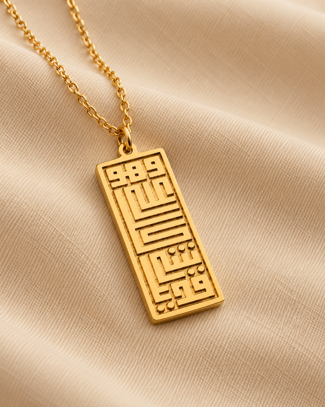 Gold Plated - Detail
