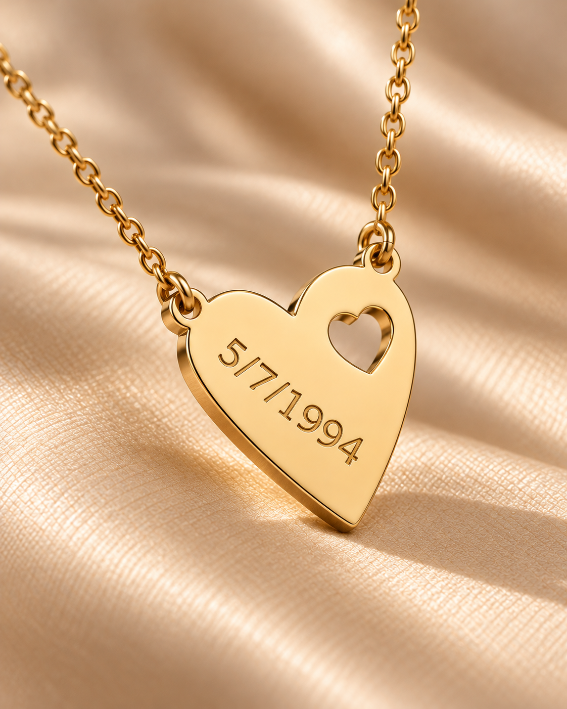 Gold Plated - Detail
