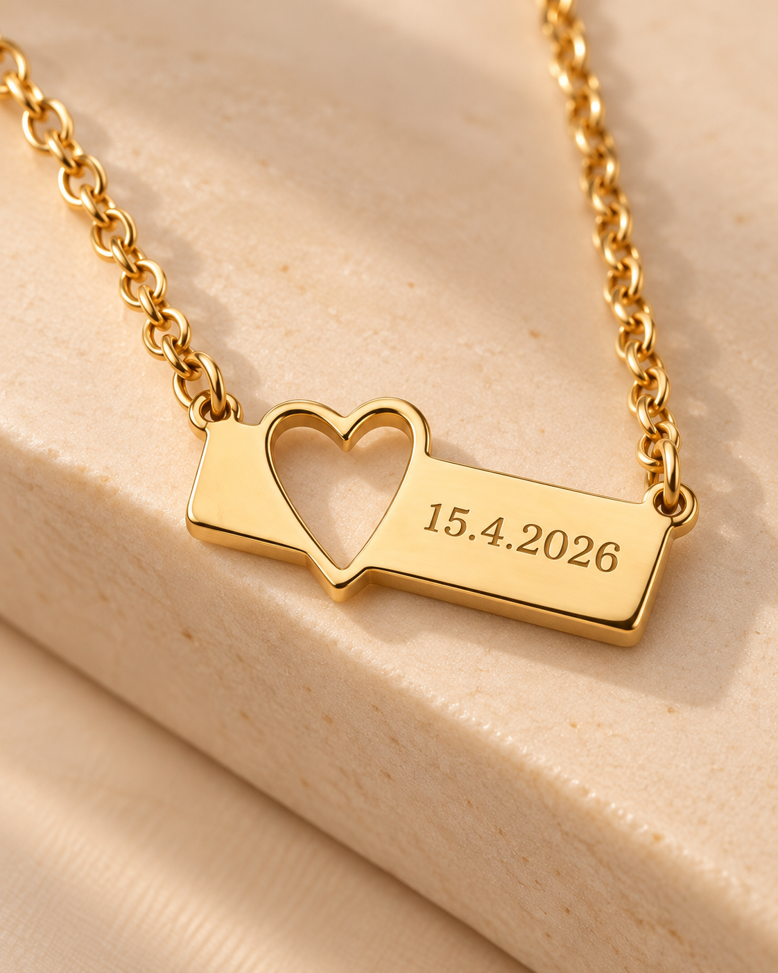 Gold Plated - Detail
